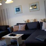 24 Modern & Gemuetlich Appartement *