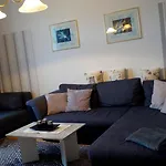 24 Modern & Gemuetlich Appartement *