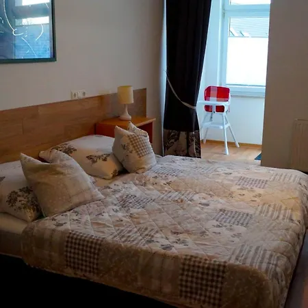 24 Modern & Gemuetlich Apartament