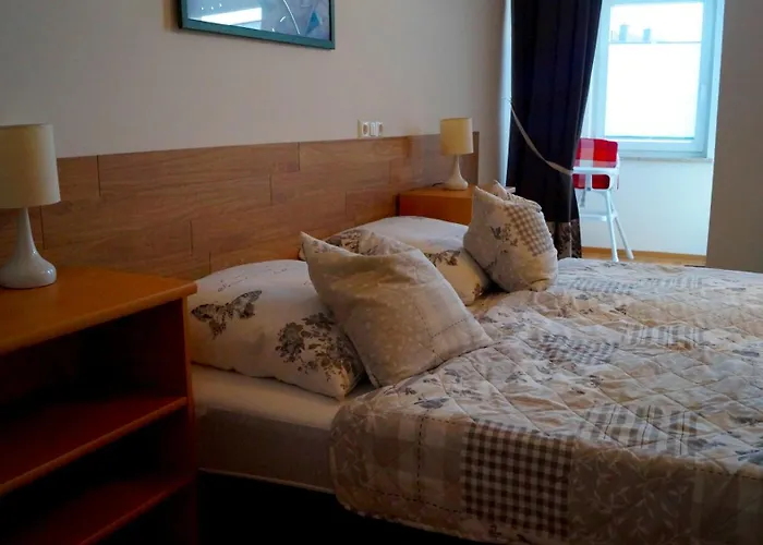 24 Modern & Gemuetlich Dessau-Rosslau