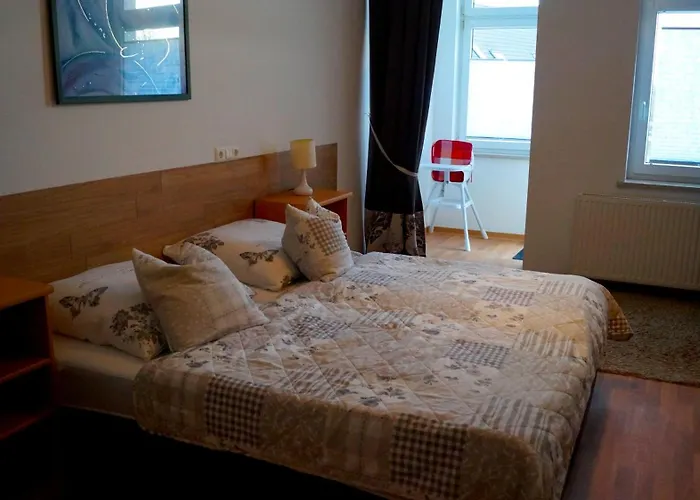 24 Modern & Gemuetlich Daire