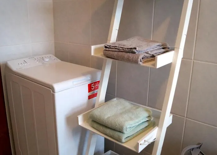 24 Modern & Gemuetlich Daire *